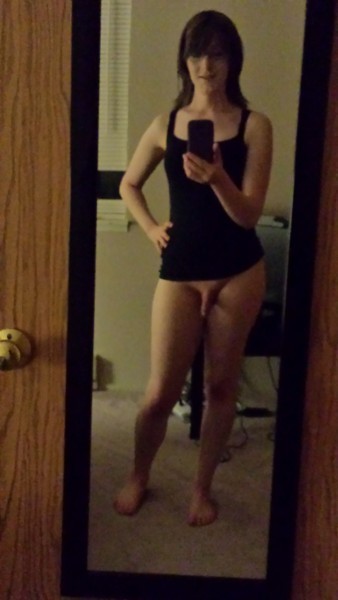 shemaleadmirer:  girthgirls:  Jamie  does anyone know her? 