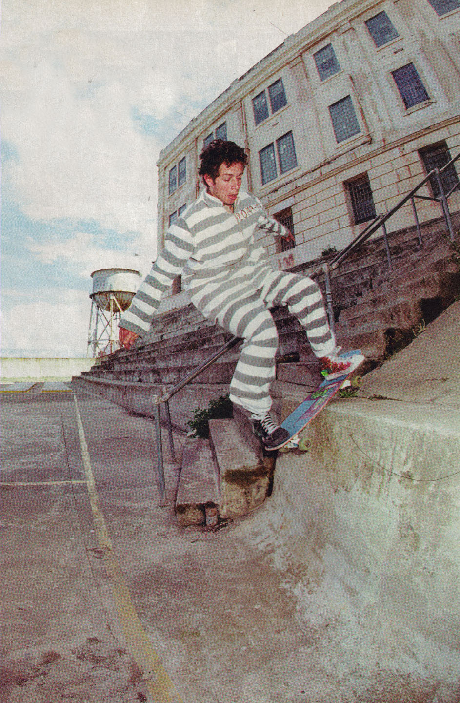 edwardlikestoskateboard:  The Gonz is the only person to get away with skating Alcatraz.