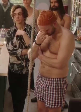 fat-male-celebrities:    Iain Stirling and Daniel Barker in Buffering  