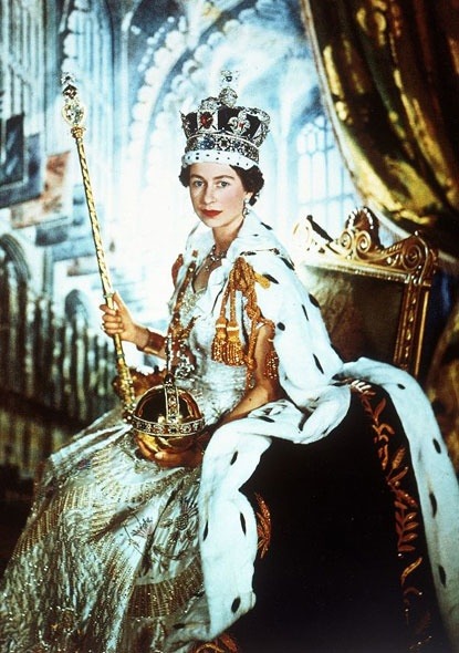 ephemeral-elegance:ephemeral-elegance:Coronation Robes of Queen Elizabeth II, 1953 Designed by Norma