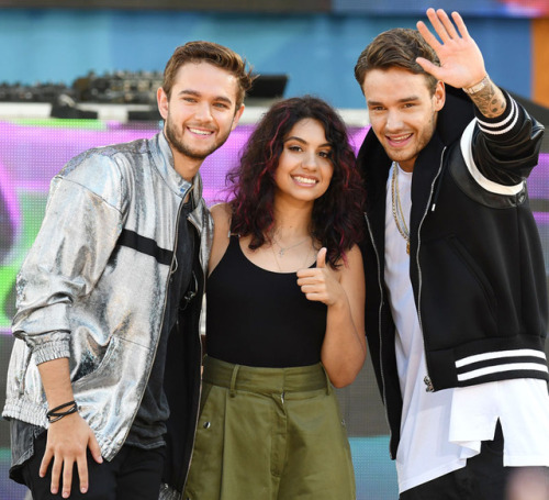 thedailypayne:Liam with Zedd and Alessia Cara on Good Morning America - 21/7