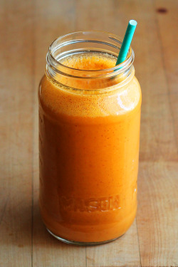 garden-of-vegan:  Carrot-Orange Fruit Smoothie (approx. 1 cup orange juice, &frac12; cup water, &frac12; cup frozen mango, &frac12; cup frozen mixed fruit (peaches, pineapple, grapes), and 1 carrot)