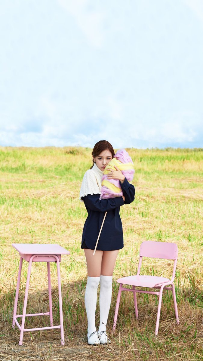 fyeah-twice:  TWICE MEMORIES by   현  