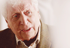 borntosavethedoctor:Oh, if I were you. Oh, perhaps I wasyou, of course. Or perhaps you are me.The Do