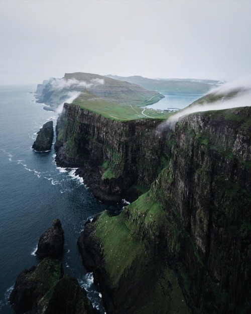 landscape-photo-graphy: Spellbinding Photographs of the Faroe Island by Merlin Kafka  Keep reading 