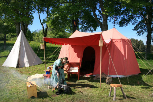 voiceofnature:Medieval and viking fair at Sunnmøre Middelalderfestival, Norway. So happy this is finally happening in my area. New blog entry here!