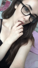 teen-nymphet:  Gif apps make the quality of the video turn crappy :3 