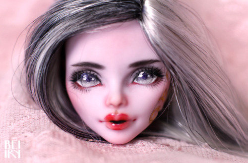 For sale  Monster High OOAK Operetta repaint custom doll HEAD!! 