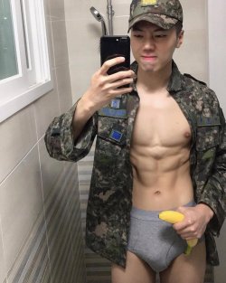 sg-twinkboy:  6sg:  Ugly underwear, but damn secure. What’s the banana for?http://6sg.tumblr.com/archive  Hottie 😍 he needs a change of underwear tho hahaha