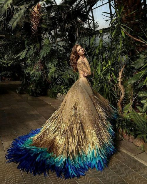 the-fashion-dish:OlgaMalyarova Haute Couture Peacock Dress