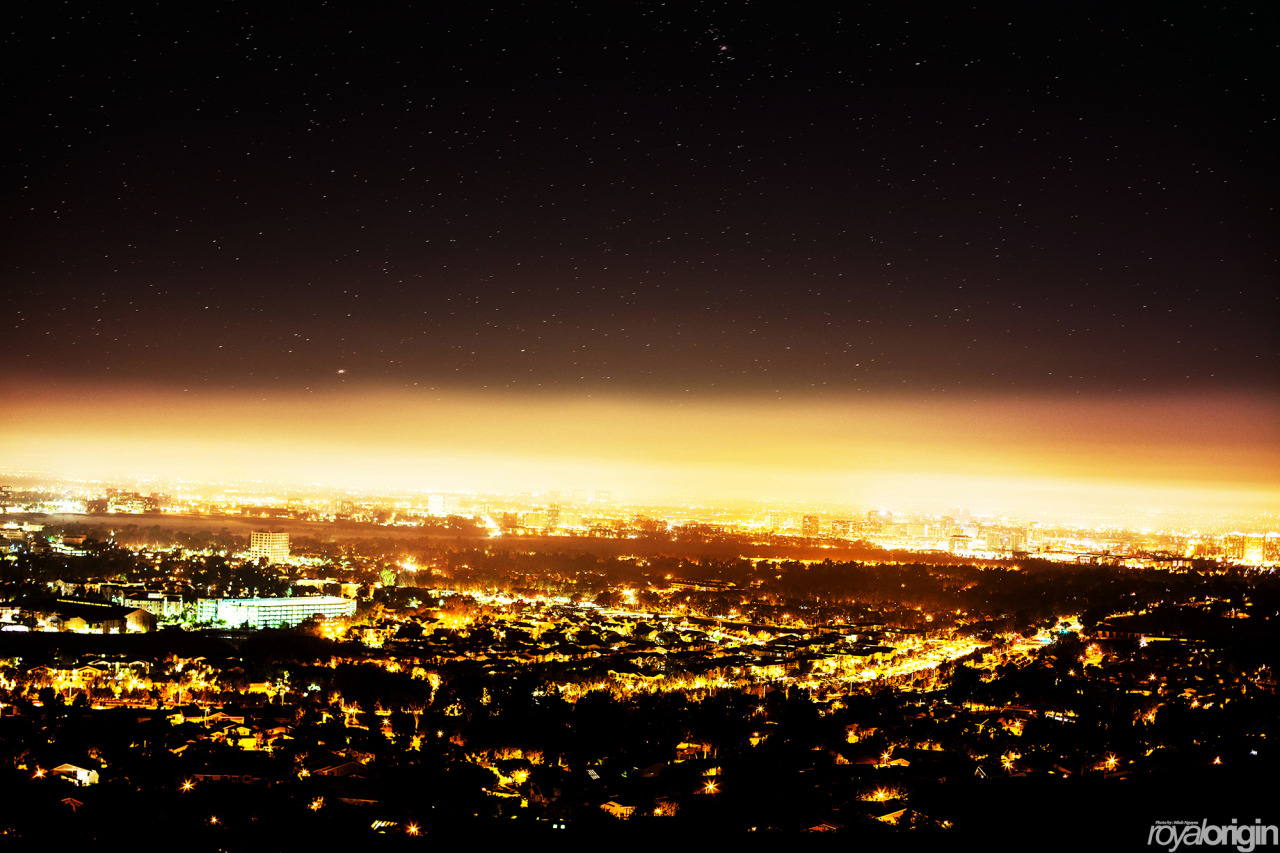 royalorigin:  Red Moon.