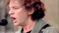 pearljamspam:  Pinkpop 2000 