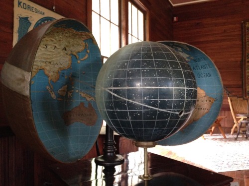 concave earth model