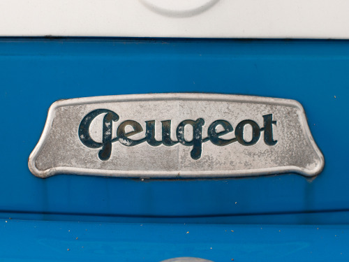 chromeography: 1950–1965 Peugeot D3 Van (by Pascal Duez)