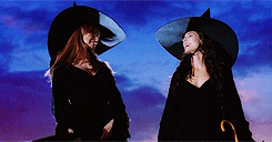 acecroft:  my favorite halloween movies↳ Practical Magic (1998) 