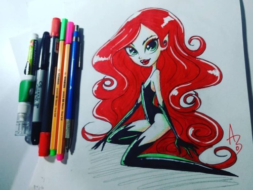 Poison Ivy #dcsuperherogirls #dcshg #poisonivy #pencildrawing #stabilo #sharpie #pencil #minisobrush