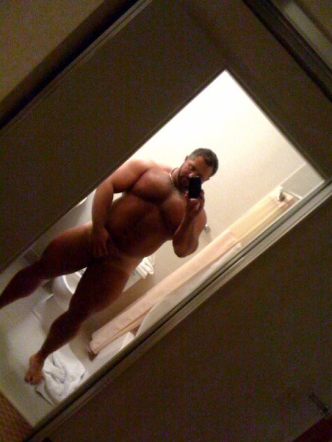 fhabhotdamncobs:  sdbboy69:  Love Stan Mikula     http://sdbboy69.tumblr.com/archive  W♂♂F 