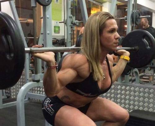 jl9233:  #RespectTheMuscle#awesome body#girlswithmuscle#lovethemuscles#sexy muscles#BodyOfArt