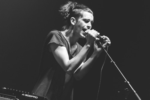 the1975jen:  This just speaks to me.  Passion.  Dedication.  Spirit.  This photo needs sound.