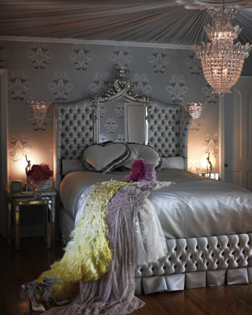 coutureatelier:Dita von Teese for InStyle magazinePhotos by Douglas Friedman