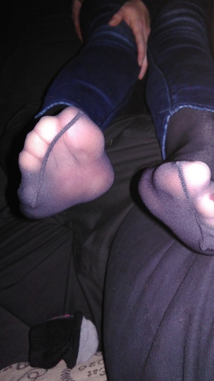 mikelovesfeet: Check these sexy feet out. So soft and silky while in your face.