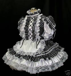 fedomsissy:  http://fedomsissy.tumblr.com/archive  Very pretty I&rsquo;d love strut around in that!!!
