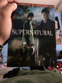 winchester-dsc:  suicide-killjoy:  Should I watch this now or wait till tomorrow morning?  Depends how much you like sleep :-) cause there’s 22 episodes xD  Well I love sleep but then sometimes I can&rsquo;t sleep idk what to choose watch or wait I&rsquo;