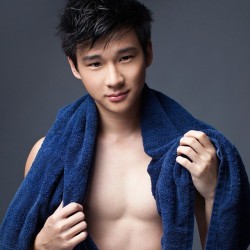 365daysofsexy:  RICHARD HWAN 