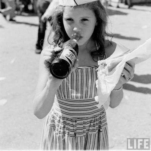 Kids’s Day at the Texas State Fair(Cornell Capa. 1947)