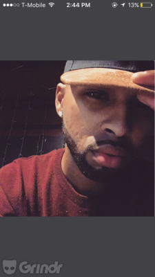 jerseyguysexposed2:  Ashton  Paki singer in jersey city 😍😍 IG: iamashmusic