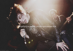 notgerard:  gerard way   eras; for that special anon 