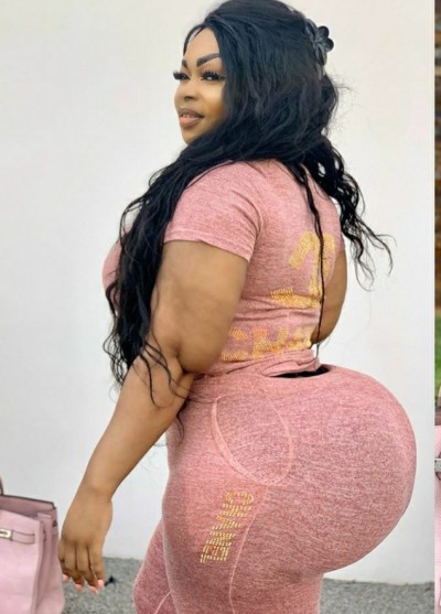 princejazziedad:DeliciouslySexy. BootiDelicious African Ma..Ms Eudoxieyao&hellip;&hellip;.💜🧡💚
