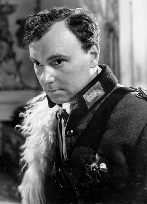 In memory of Ralph Richardson (19 December 1902 – 10 October 1983)