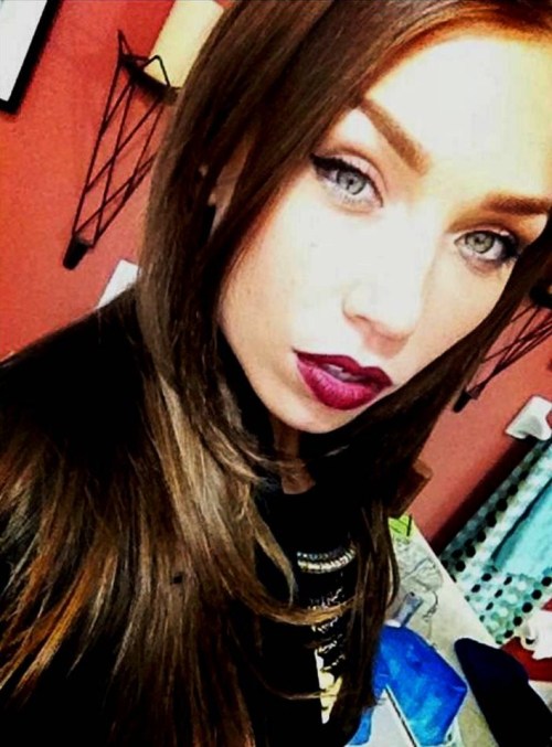 badbroads:  badbroads.tumblr.com TJ’s Bad Broads  Omg she’s hot!Submit, Reblog, like, follow…  http://1moreburpee.tumblr.com