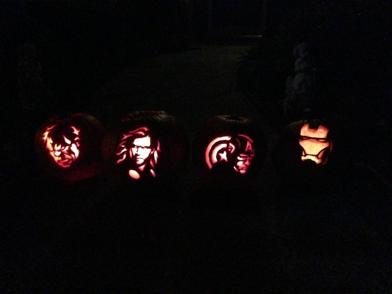 slurpees-and-allthatgoodshit:  Happy Halloween Everyone! - Lisa Superhero Pumpkins