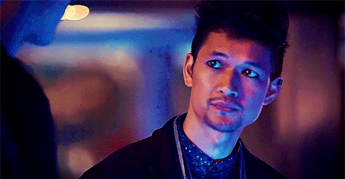 tothetrashwhereibelong:banedaily:“Magnus, we have this covered” [image ID: four gifs of magnus watch