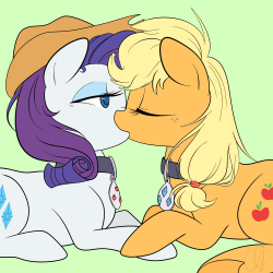 ask-sapphire-eye-rarity:  chibi-inkie-mod:  Commission- Rarijack  Awesome  &lt;3