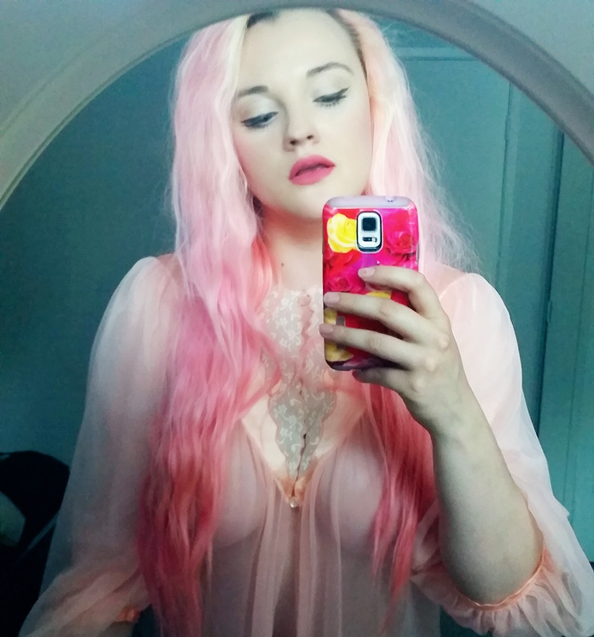 disneylandsprincess:  Bought a new peach nighty. Is this too scandalous? XOXO