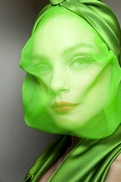 its-a-fab-world:  Jean Paul Gaultier Haute Couture Fall 2010 Backstage 