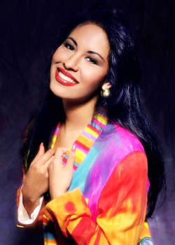 celebritiesofcolor:Selena Quintanilla (April 16, 1971 – March 31, 1995)