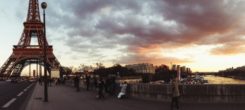 arriverailmiotempo:  gypsyone:  Paris Panoramic  take me back 