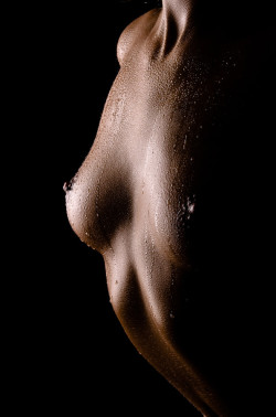 erotismus:  Tension by bilderbrunnen. http://bit.ly/1eS7XPJ