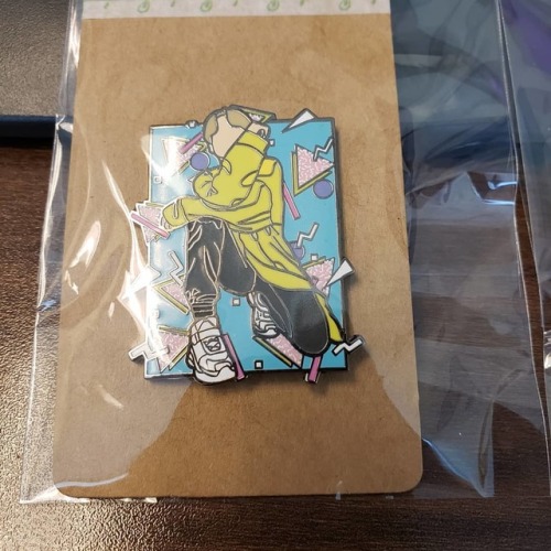 New Pins ! @zomgbunnie @130612_pins @imyourreverie #bts #btspins #enamelpins #kpoppins #pins #kpop #kpopmerch