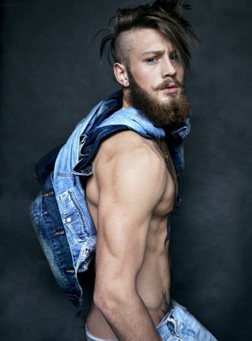 https://gaypornsex.tumblr.com/post/51939510364