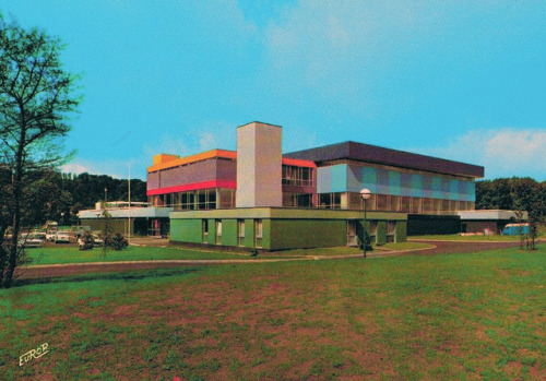 retrogeographie: St-Avold (Moselle), le centre nautique.