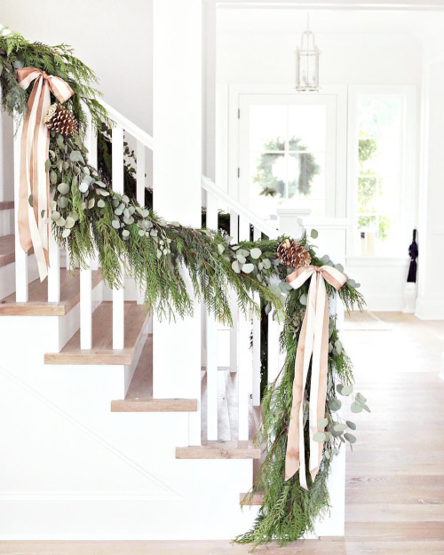 oldfarmhouse:・・・ “Count down to Christmas decorating is ticking! I can hardly wait! This snap I took