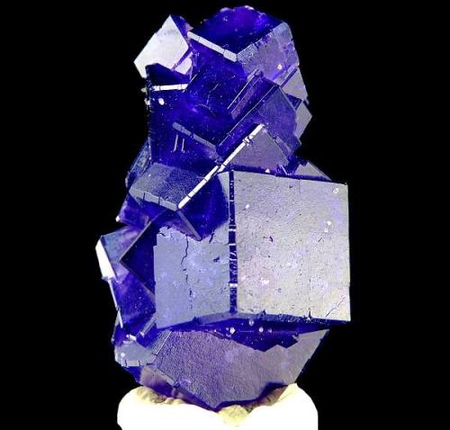 geologyin-blog: Nice specimen of sharp and well formed, cubic crystals of violet fluorite from Moroc