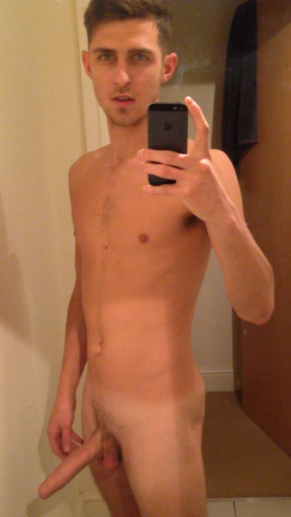 myukladsnaked:  seriously hung guy from the adult photos