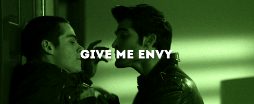 boobyfinstock:baby, give me a breaktime to dance//panic! at the discoYES