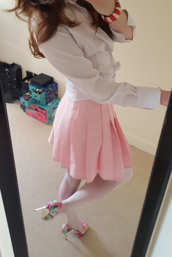 babydollsissy-holly:  mainlyusedforwalking:  sigh. and i was trying so hard to not be lewd with this one ^^  Omg u look amazing where did u get those heels 